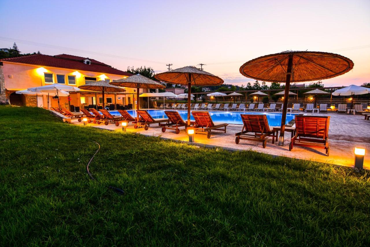 Aqua Mare Resort Melission Екстер'єр фото